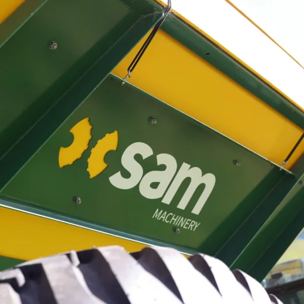 SAM Logo on the side of the wagon